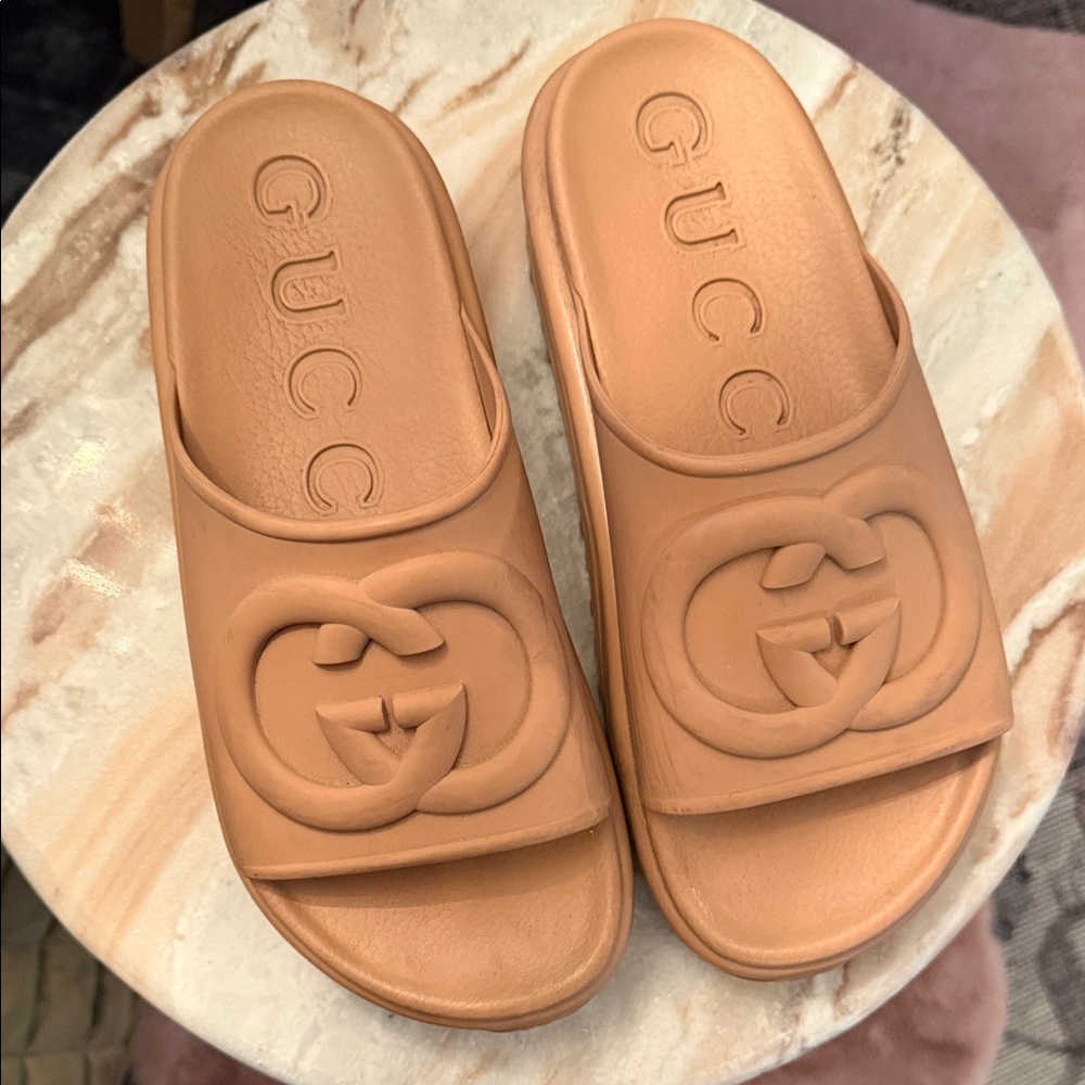 Gucci Tan Rubber GG Logo Slide Sandals